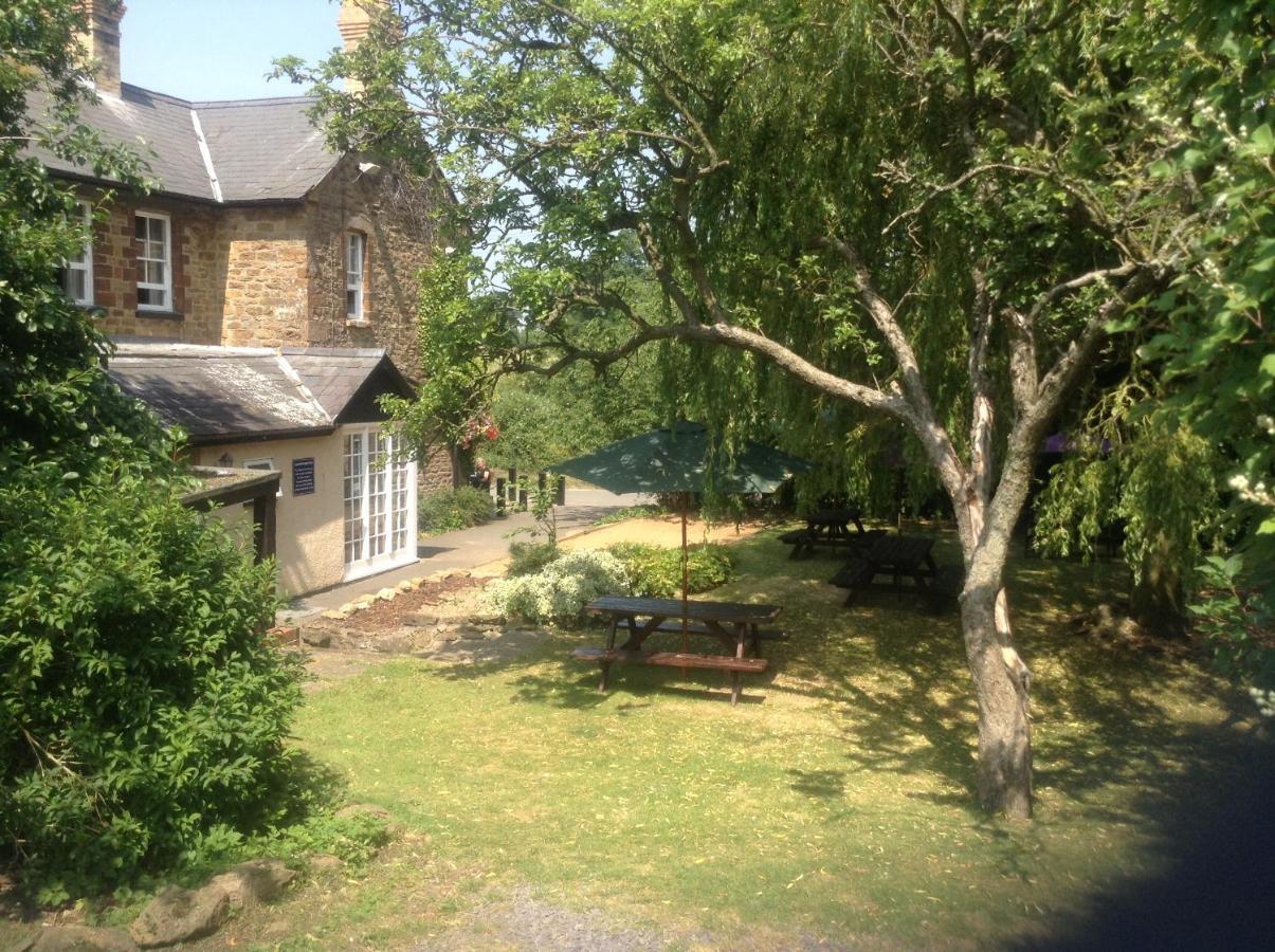 The Olde Coach House Inn Ashby Saint Ledgers Zewnętrze zdjęcie
